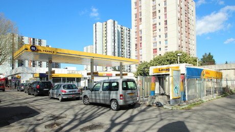 REF_INFO tweet media