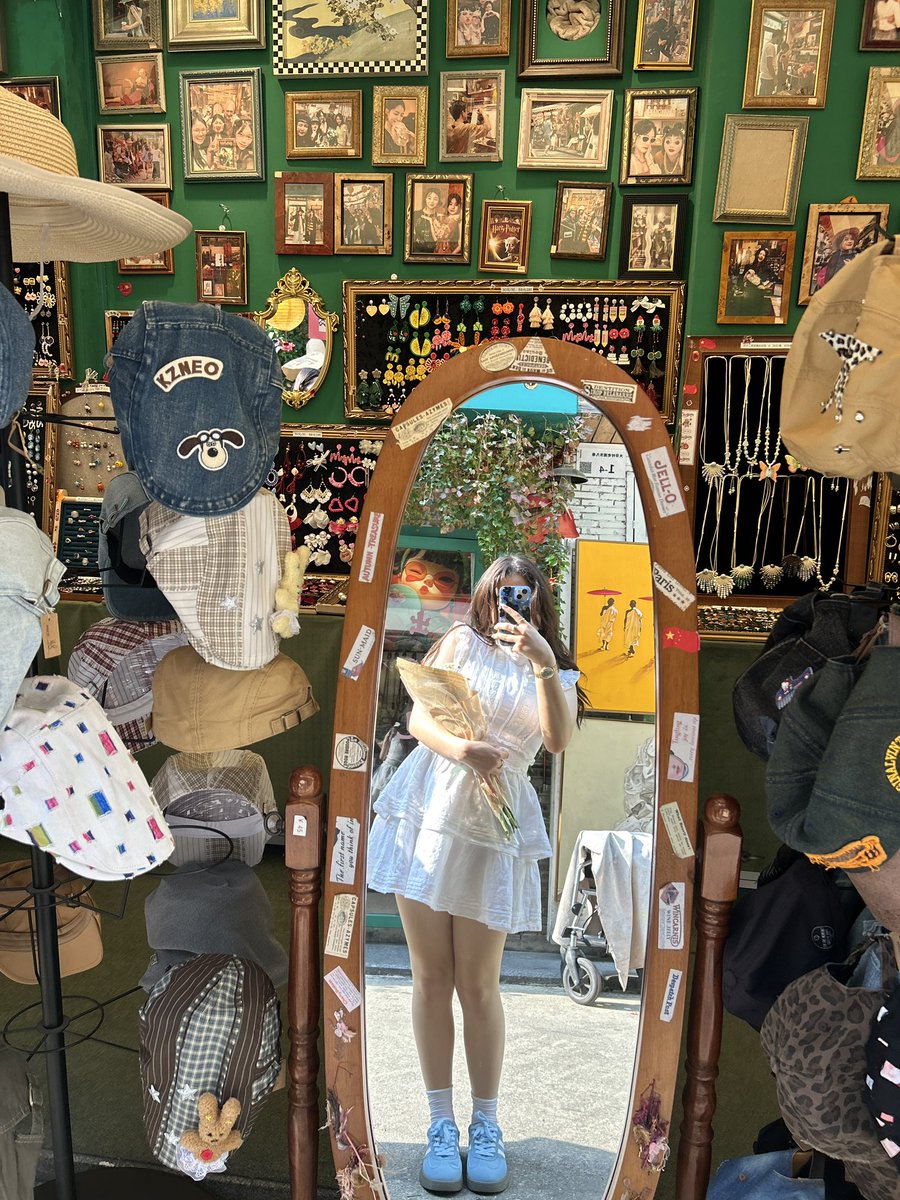 Sa._.lma tweet media