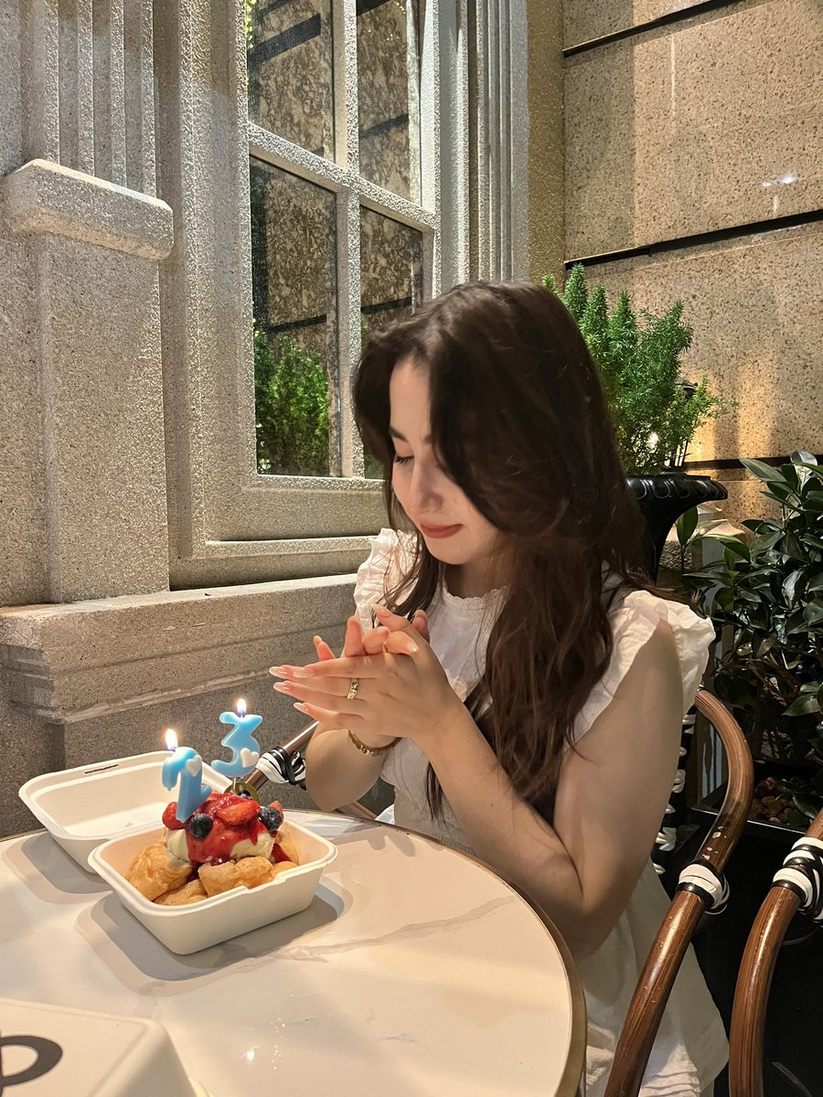 Sa._.lma tweet media