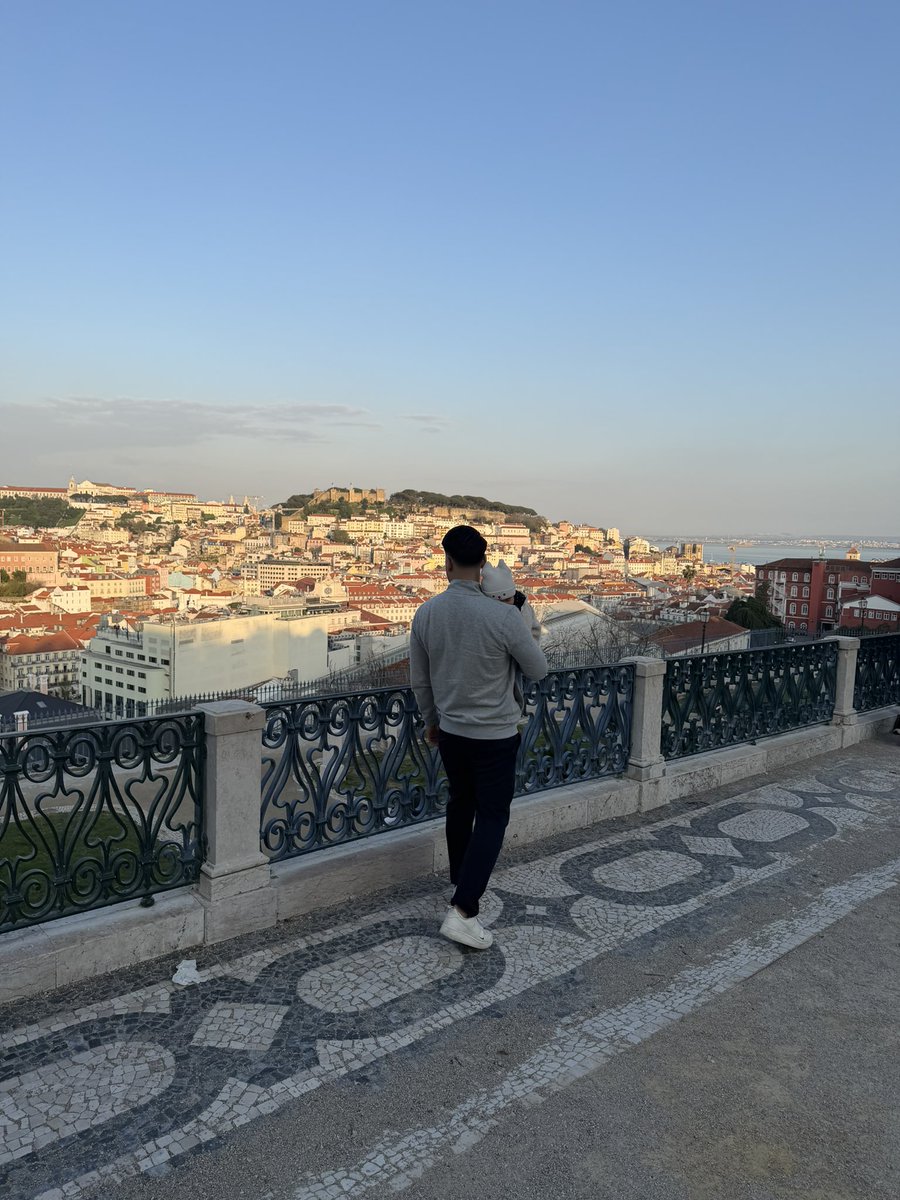 Vitalik Einstein tweet media