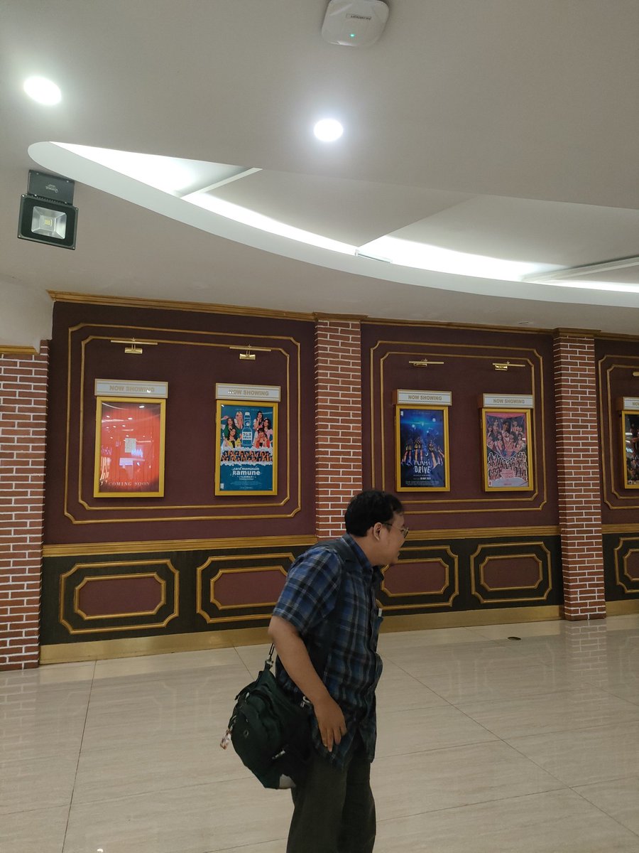 oreo pake pisang tweet media