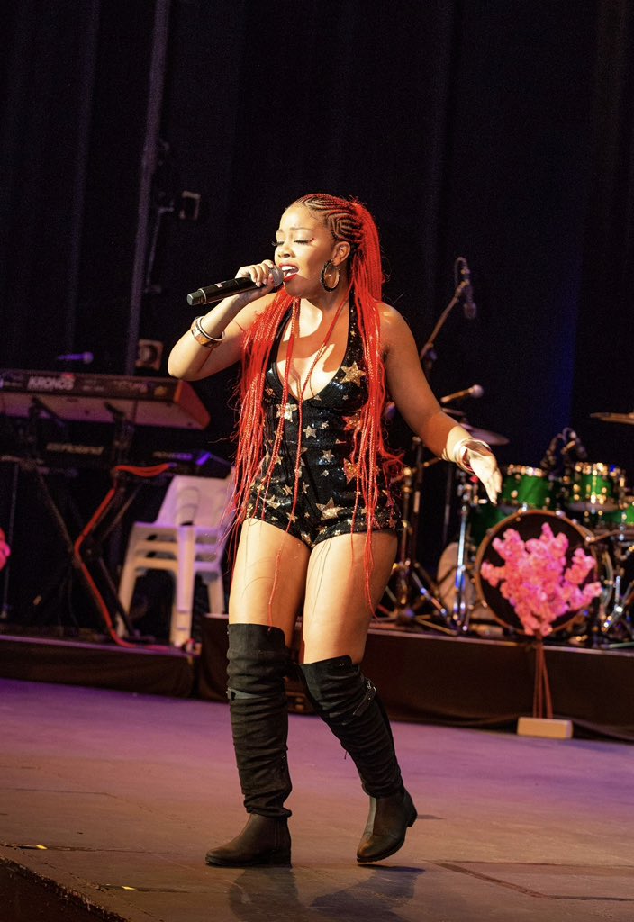 MissT Official tweet media