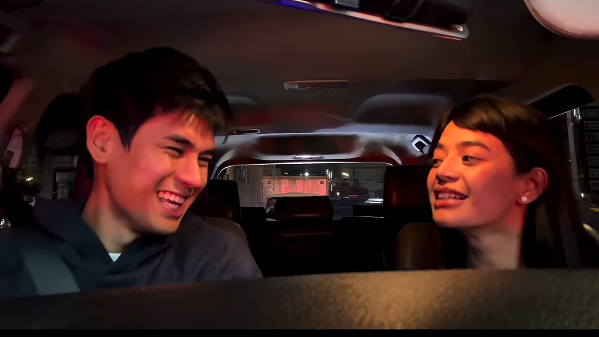 αякιη tweet media