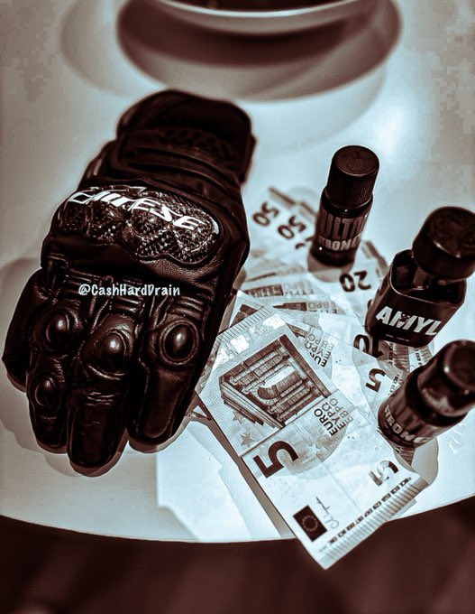 #CashHardDrain 😈🤑 tweet media