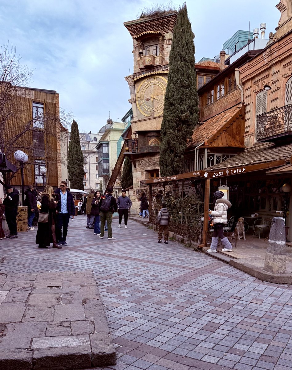 ajith_ofl's tweet photo. “Gabriadze Clock Tower, Tbilisi 🇬🇪 — looks like a fairytale in real life.”
#streetphoto #streetlife #photograph
#portrait #moody #moodyvibe https://t.co/1hbKgQEzU9