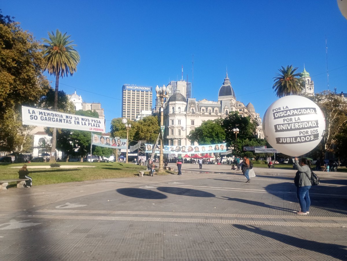 La mañana en #PlazaDeMayo, a 50 años del golpe cívico-militar. #Memoria #Verdad y #Justicia