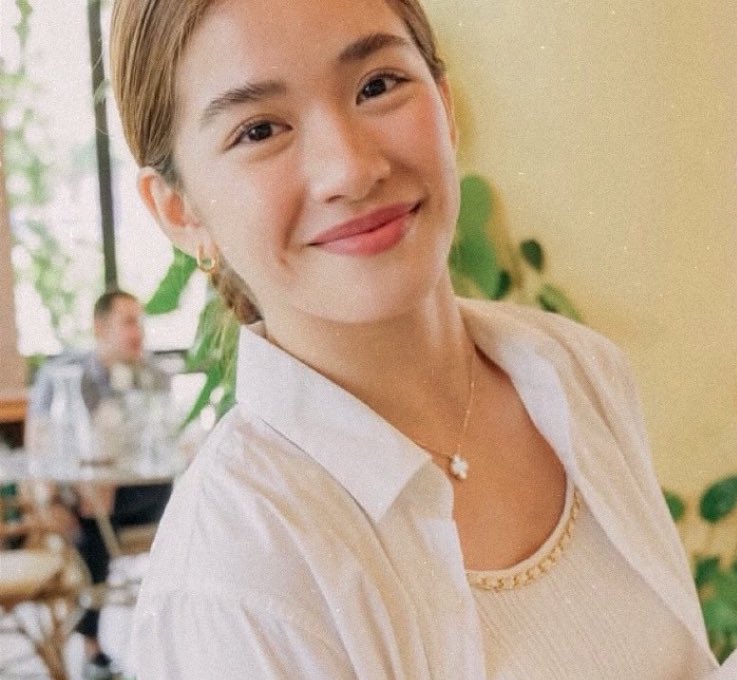 ultmaraiah's tweet photo. Jusko kagwapang ninang ni Aiah 🤧

📸: janicanam (ig) https://t.co/biEBF5BEQ7