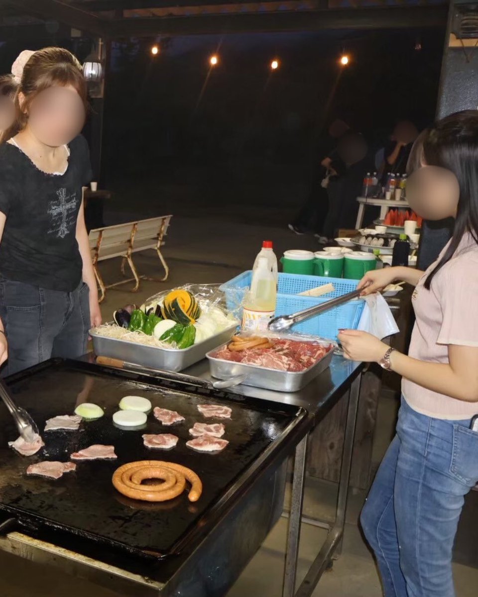 HUASsinkan's tweet photo. 【夏合宿】🗓8月
HUAS最大級のビッグイベント🔥
海・BBQ・花火…全部つめこんだ2泊3日！

まだあまり参加できてない人も大歓迎◎
この3日で一気に仲良くなれる👀

最高の夏、一緒に作りましょう🌻🌊 https://t.co/mx6oeZ9EQ2