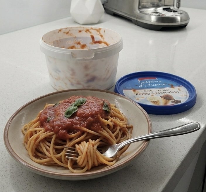 SocialmenteDivertente tweet media