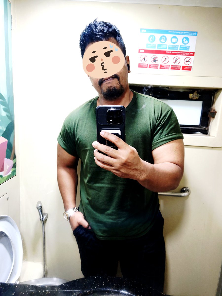 L for Large tweet media