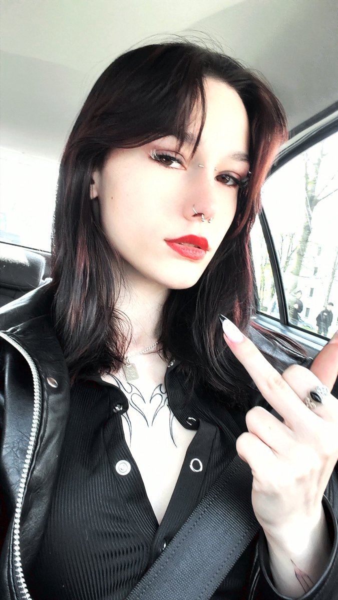 Money Goddess Michelle 💸🌹 1,6k tweet media