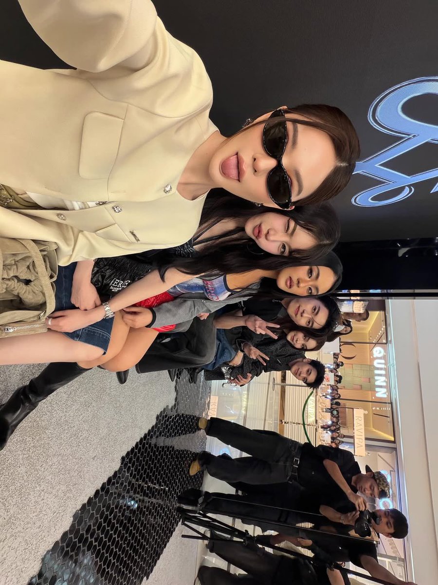 Angelnoir🖤 tweet media