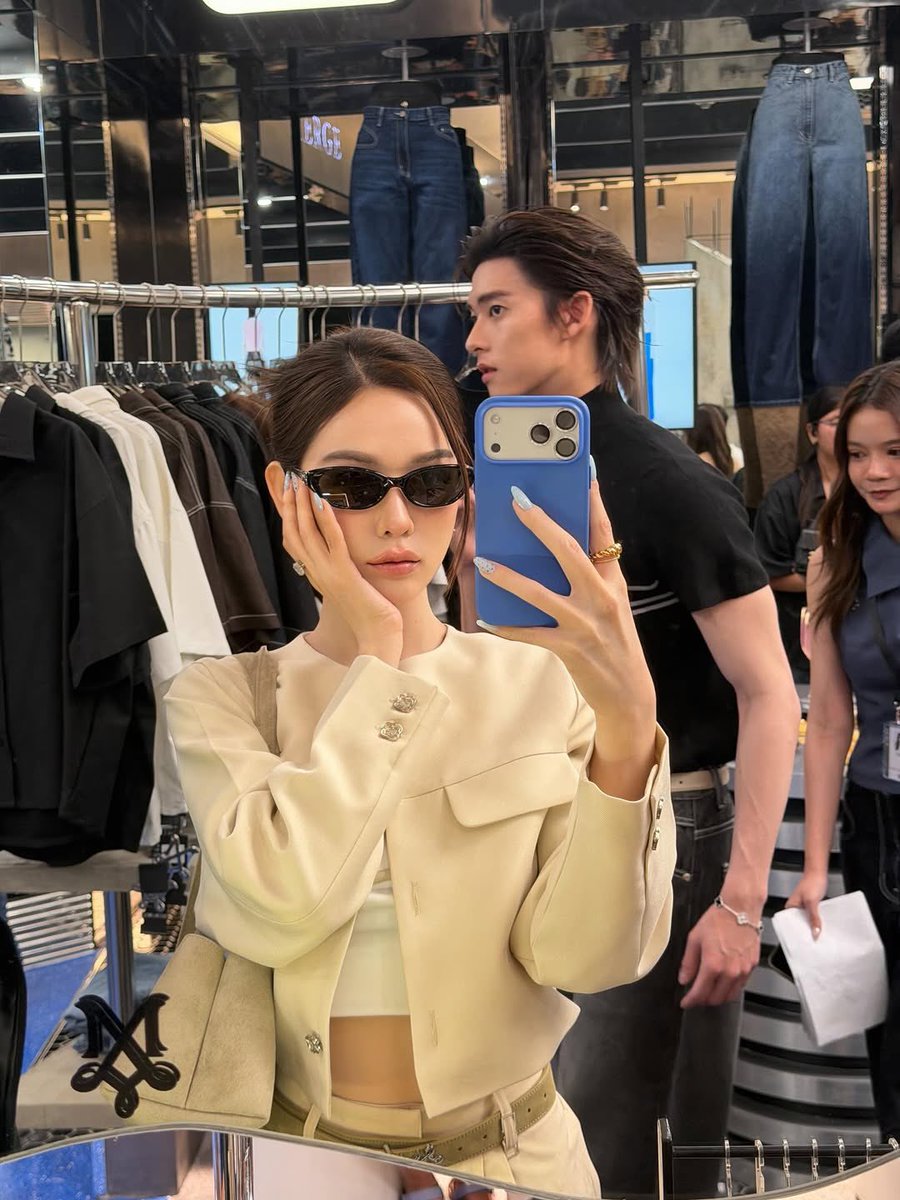 Angelnoir🖤 tweet media