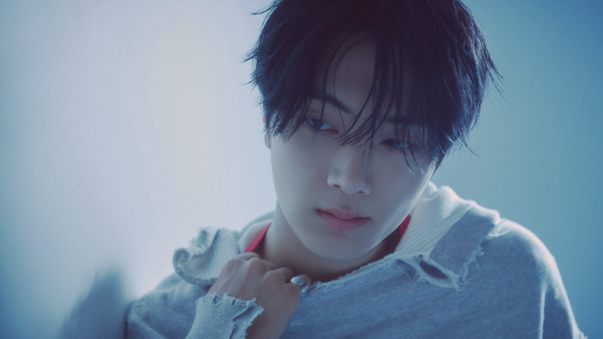 BETTER DAYS WITH JAY
#AlwaysWithJAY #AlwaysWithENHYPEN
<a href="/ENHYPEN_members/">ENHYPEN</a> <a href="/ENHYPEN/">ENHYPEN OFFICIAL</a>