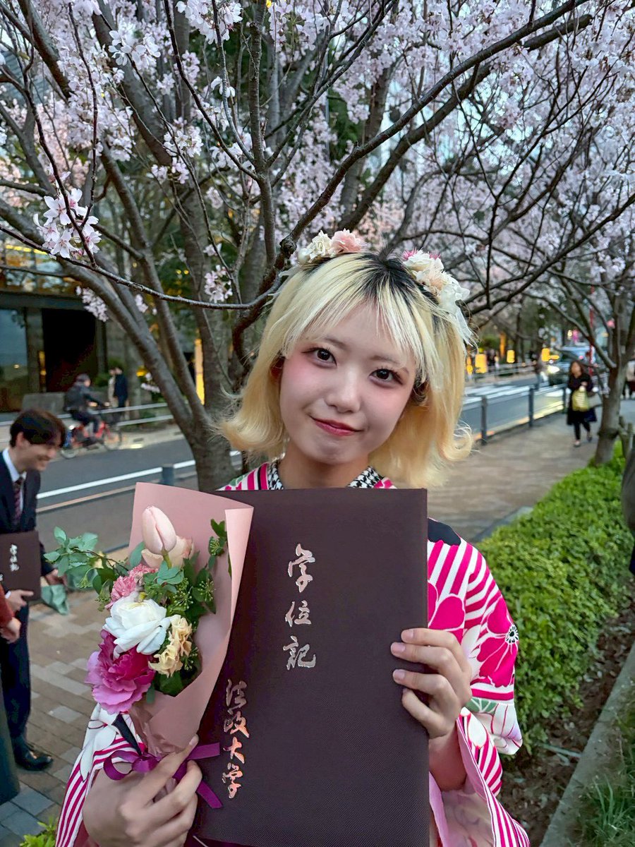 もも。@3月卒業です🍑 tweet media