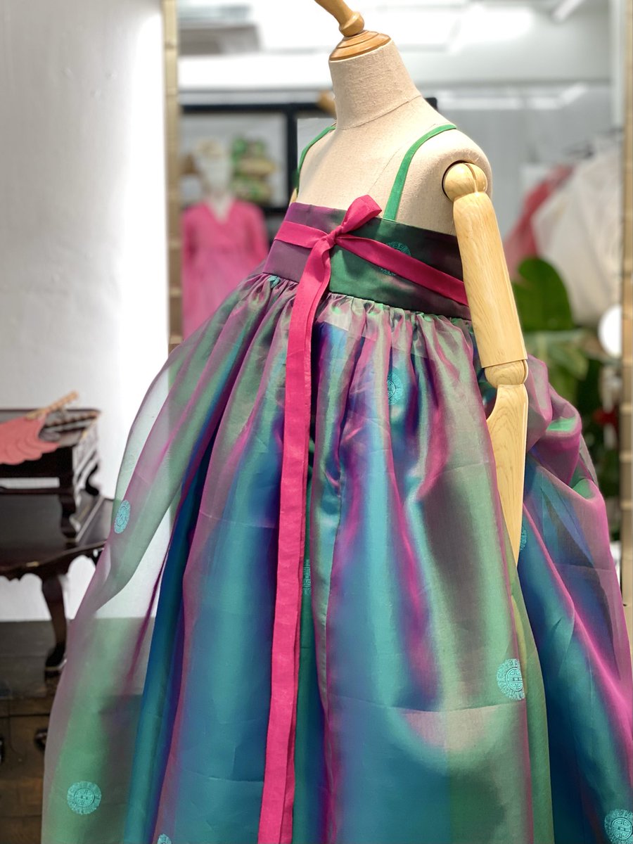 한복집 금의재 tweet media