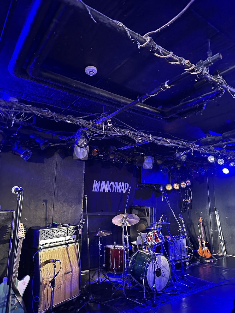 aarimu3's tweet photo. “IN BLACK TOUR 2026”セミファイナル⭐️
インキーとハルカミライの友達対バン見れて本当に幸せだった（ ;  ; ）
ハルカミライはカッコ良すぎて泣けてきたし、INKYMAPは覚悟感じた？って表現むずいんだけど笑みんな楽しそうにステージ立っててこっちまで楽しかった（ ;  ; ） https://t.co/F4oseGgBHA