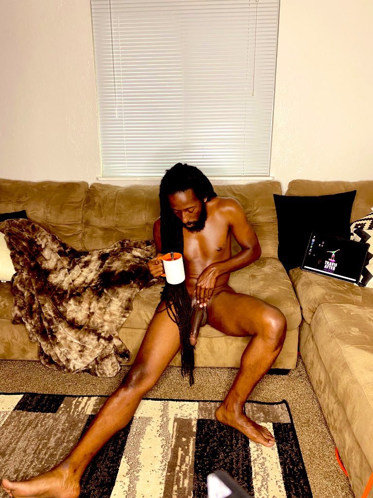 TravisAfterDark tweet media