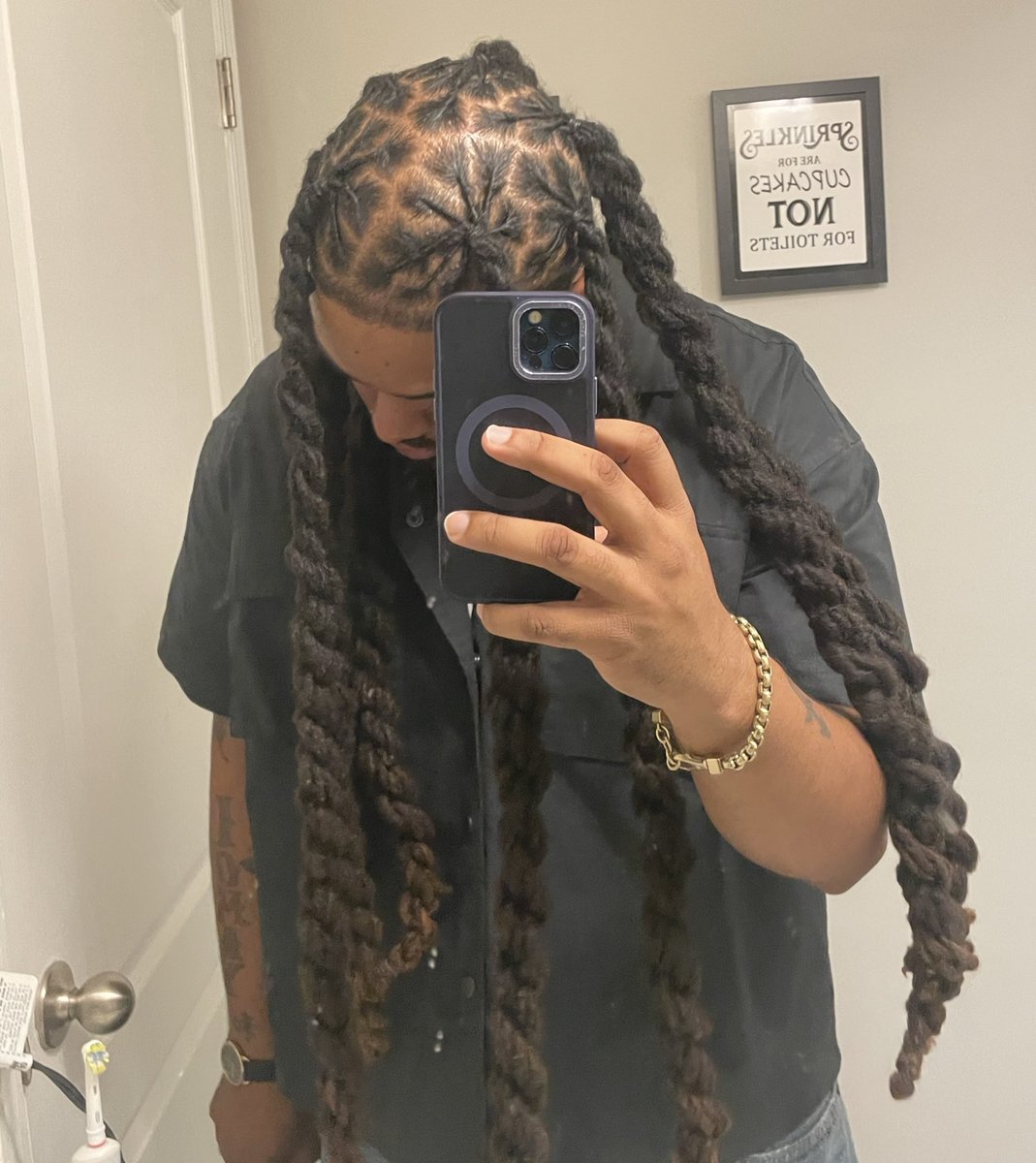 🔱TheHandsomeLife🔱 tweet media