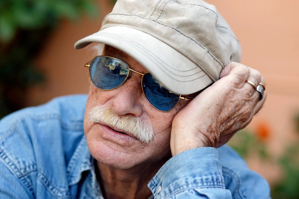 Fai finta di non lasciarmi mai…
Ciao Gino Riposa in Pace 
#GinoPaoli