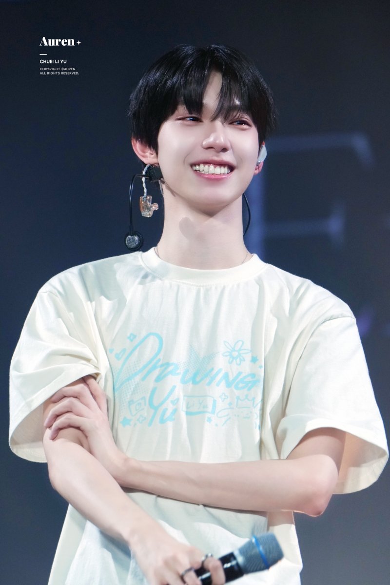 𝐀𝐮𝐫𝐞𝐧✦ tweet media