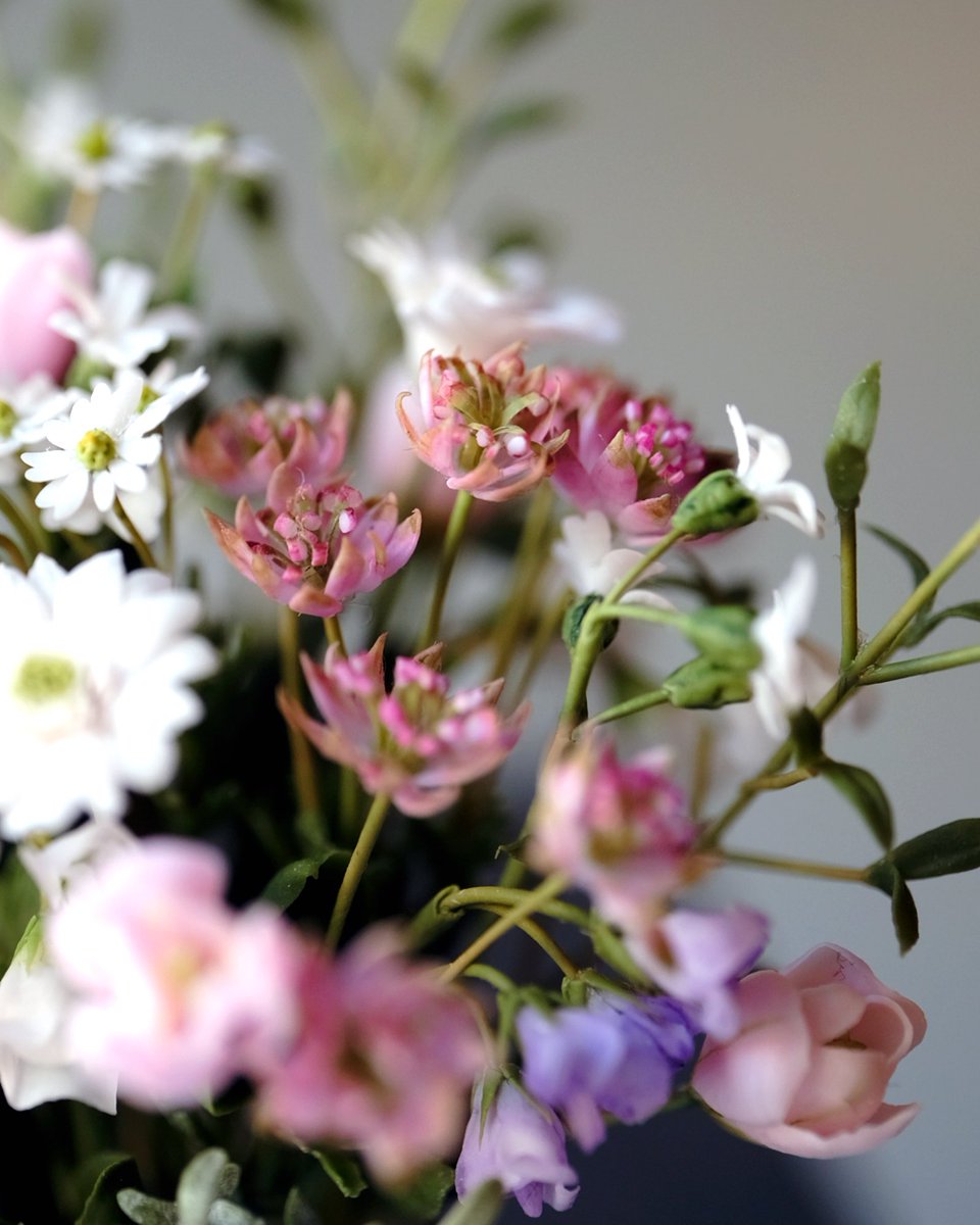 Upfarfield Dollhouse Salon tweet media