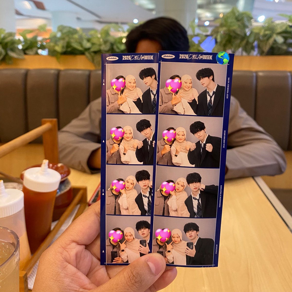 Felo 🦦 • rest tweet media