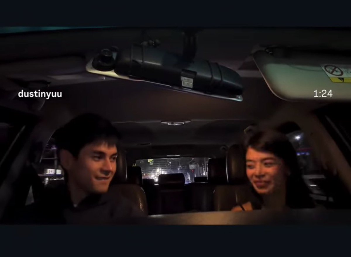 🐚🌊 tweet media