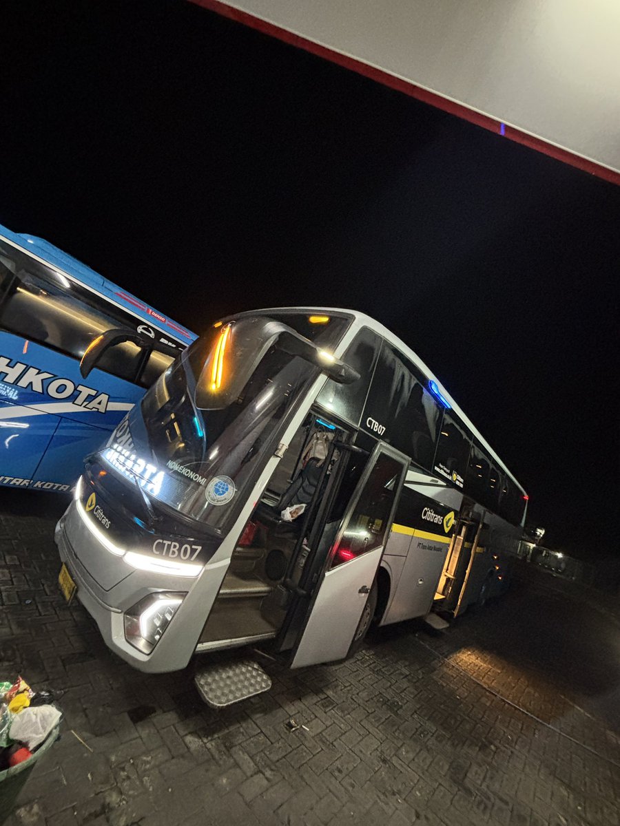 &ᴄᴏᴋ  tweet media