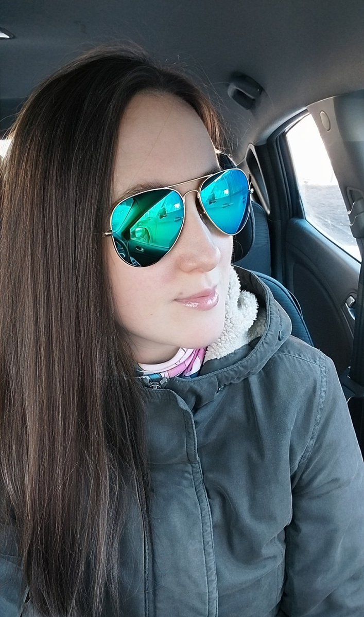 Ya1Anastasia's tweet photo. Sharing my little joy with you today. ❤️
Been wanting Ray-Ban sunglasses for so long and... voilà! 🕶 
I finally got them and I’m absolutely in love! 😍✨️
#RayBan 
#RayBanAviator 
#NewSunglasses 
#SunglassesLover 
#OOTD 
#StyleInspo https://t.co/CTjsnfNsls