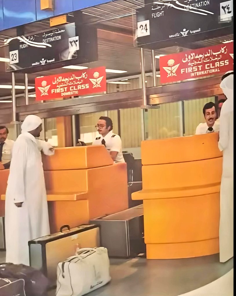 #عاشق_الماضي tweet media