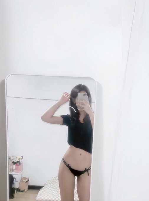 priscila tweet media