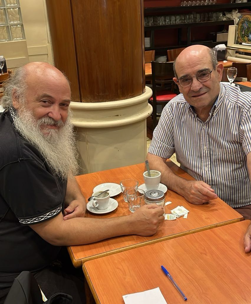 HumbertoTumini's tweet photo. Hoy, 24 de marzo del 2026, nos juntamos a tomar un café con mi amigo y compañero Emilio Pérsico. Esta no es una foto casual.

* Porque siempre hemos reivindicado el derecho a rebelarnos y resistir a los gobiernos que entregan la nación y sojuzgan a su pueblo. https://t.co/8zwAEj6omD