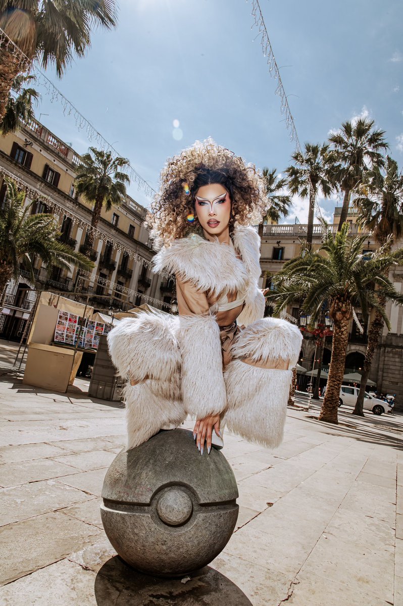 𝐄𝐄𝐕𝐄𝐄 DRAG🩷 D Mujer tweet media