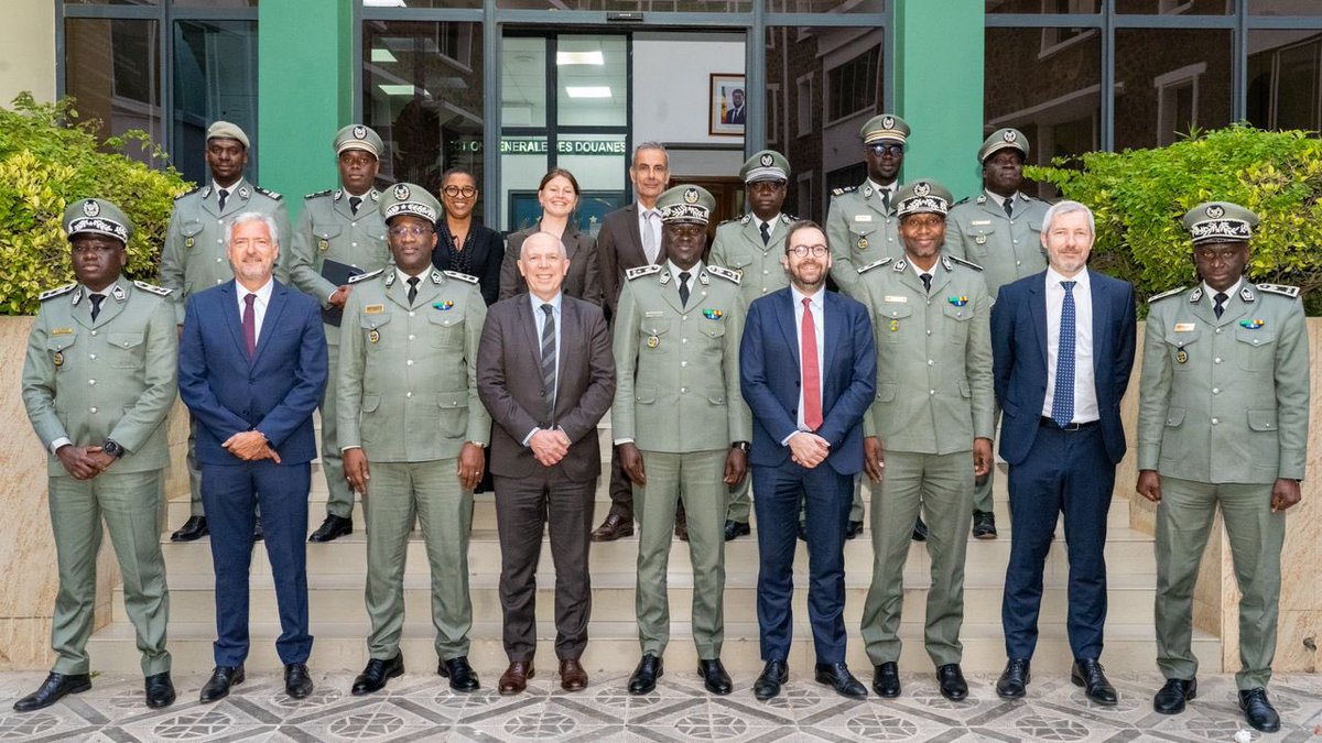 Douanes sénégalaises tweet media