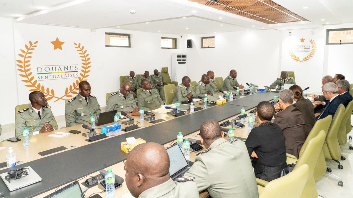 Douanes sénégalaises tweet media
