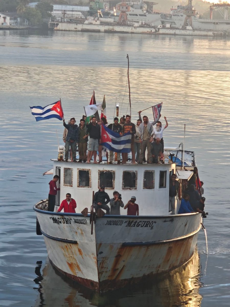 Colina_CTCuba's tweet photo. ¡El valor de un ejemplo! 🇨🇺
Ya es una realidad, llegó a #Cuba parte del Convoy que por estos días ha inundado La Habana de solidaridad y amor. Gracias!
🖋️Yuniasky Crespo Baquero https://t.co/HM3sxMKJVu