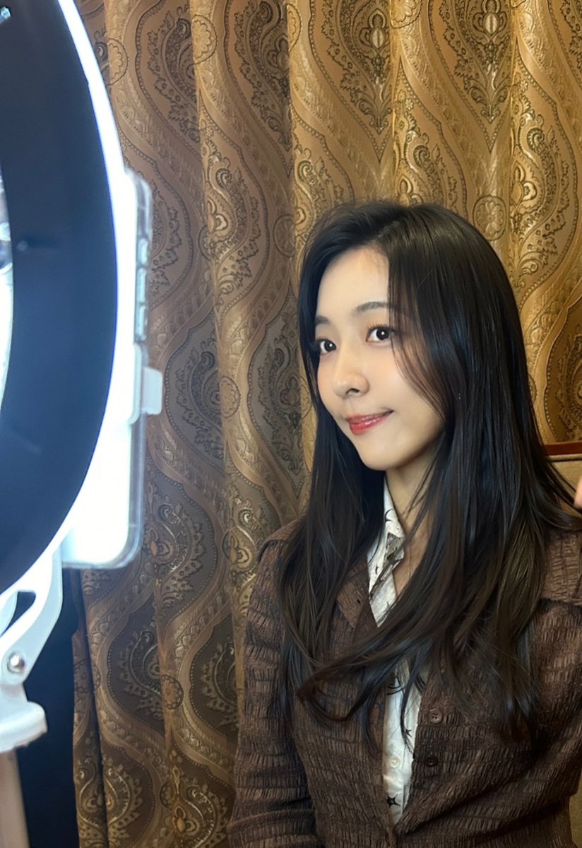 나 모하구 있게?😆✨