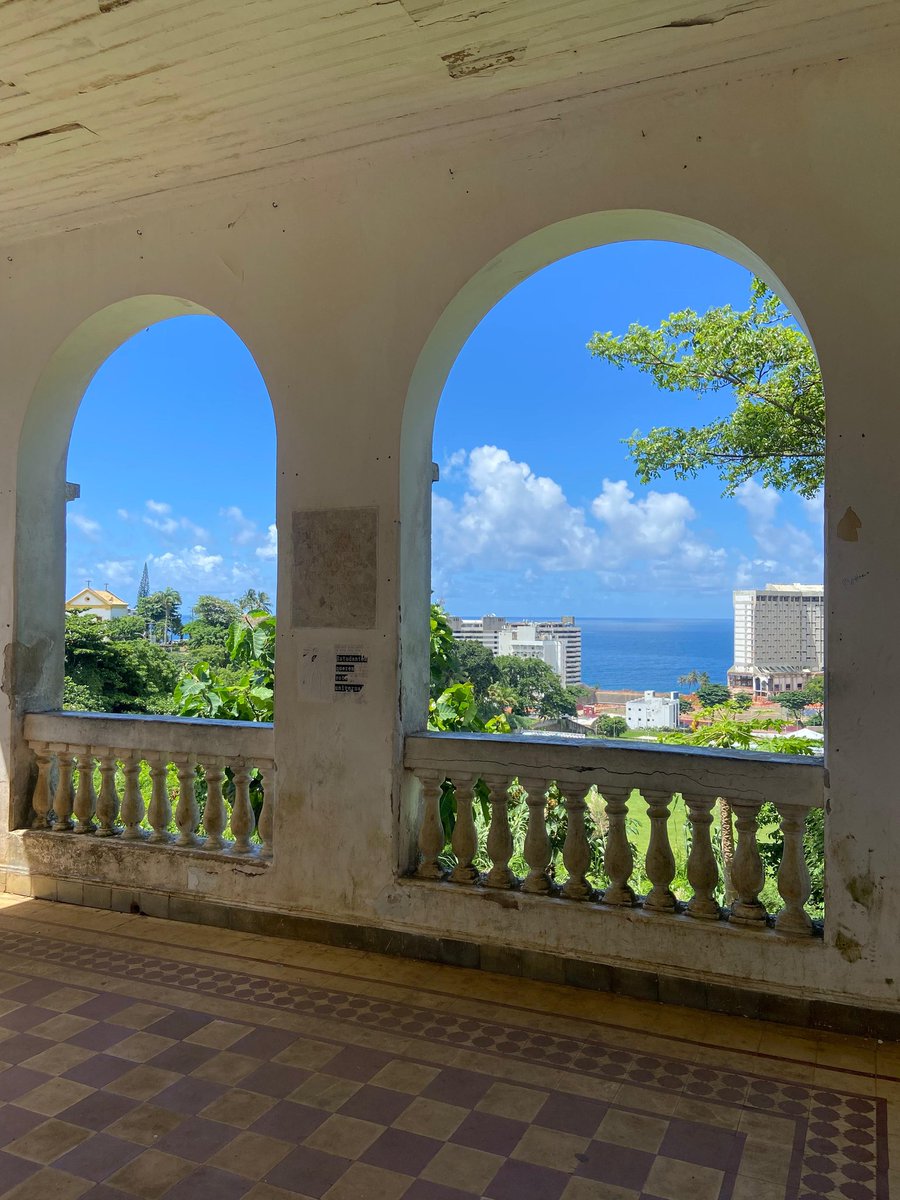 Le Peu Fatigué☆☭| 📖: Dead Poets Society tweet media