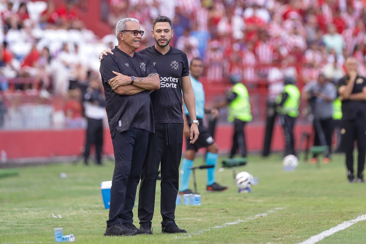 Daniel Christian tweet media