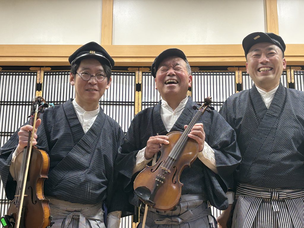 上方書生節協會の会。
三人の掛け合いにも大笑い。

旭堂南海先生の講談ではなかなか聴けない“とんでも発言”に、すかさず宮村群時さんが「ひどい！」、桂文五郎さんが「コンプライアンス！」とガチツッコミ。
宮川左近ショーみたいな賑やかさ。旭堂南海先生のこんな笑顔が見られるの、この会だけかも😊