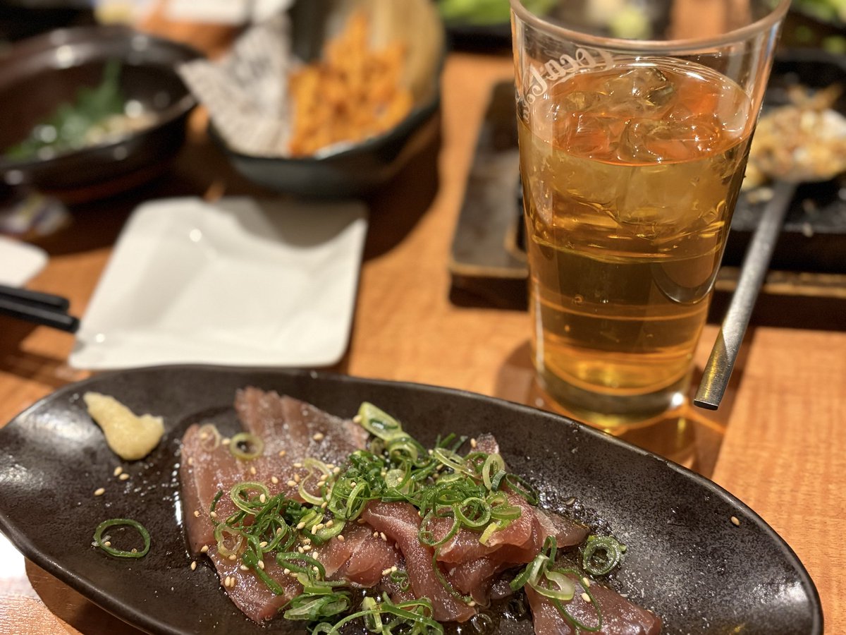 ぴーこ tweet media