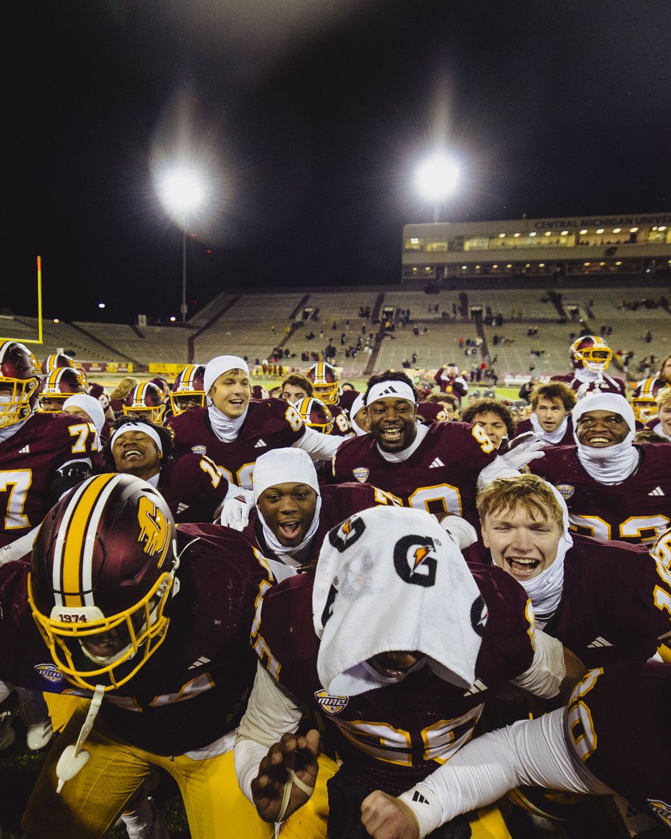 Adam Jaksa tweet media