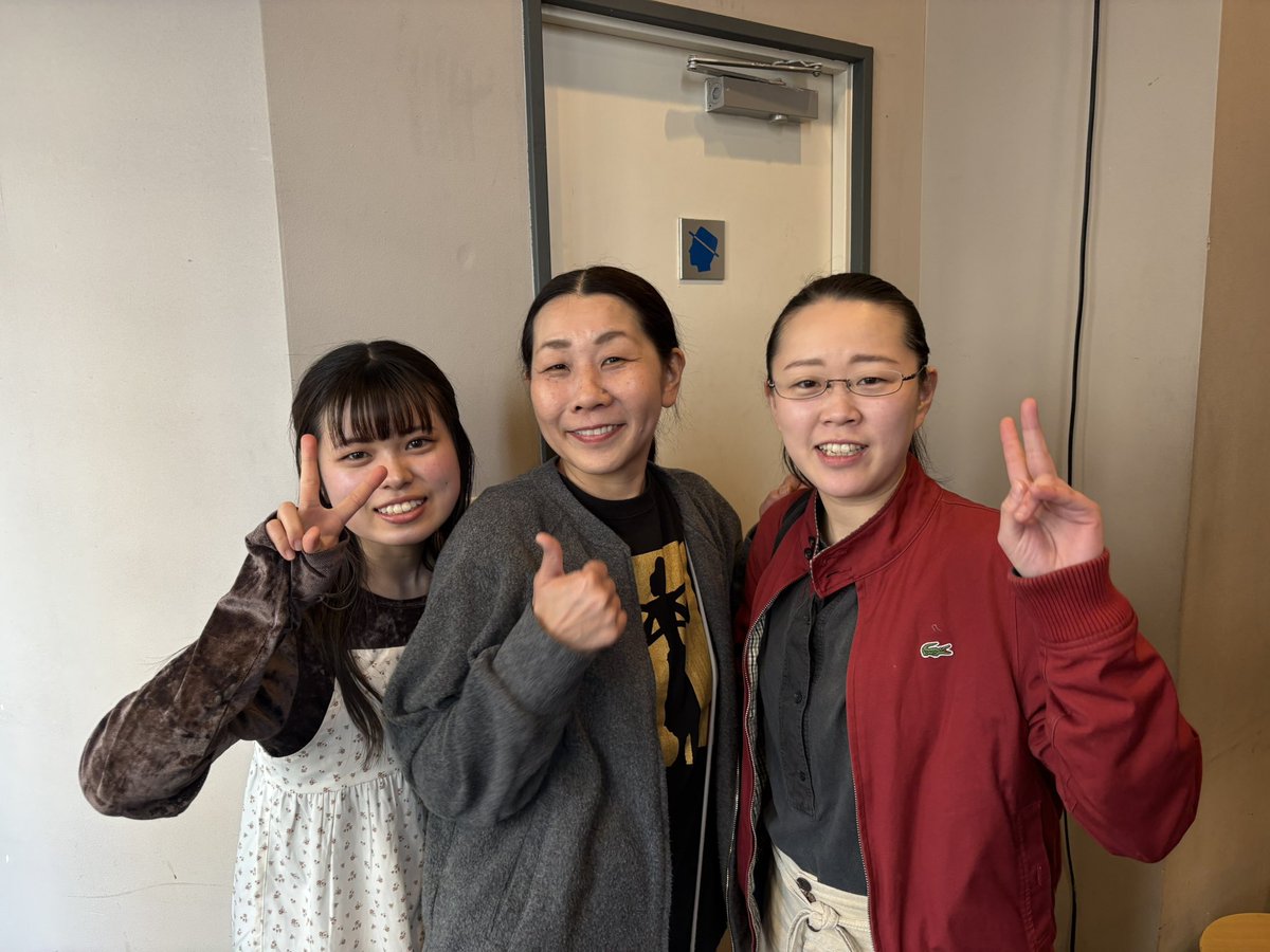 宮崎明音 tweet media