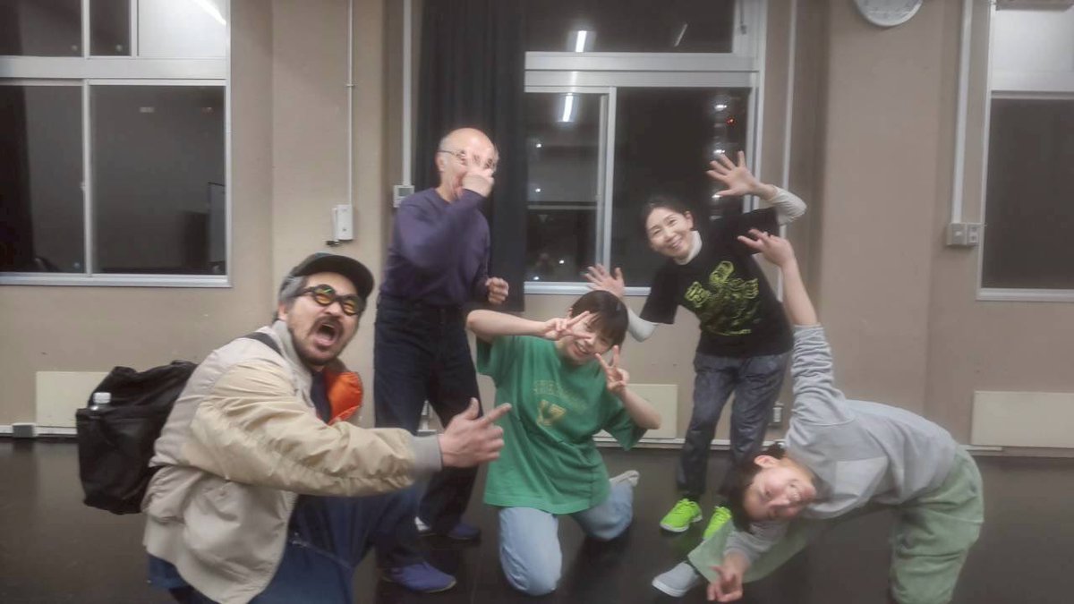 宮崎明音 tweet media