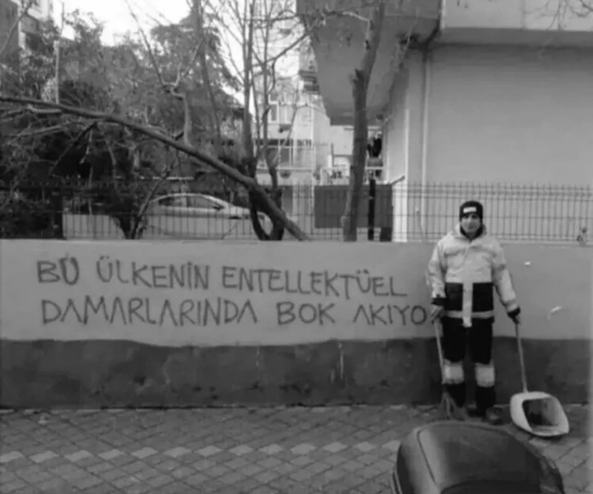 HelinYldrm47's tweet photo. #salı https://t.co/YJYUfLy3AO