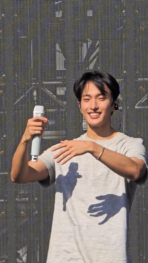 아유 yu pacar wonwoo tweet media