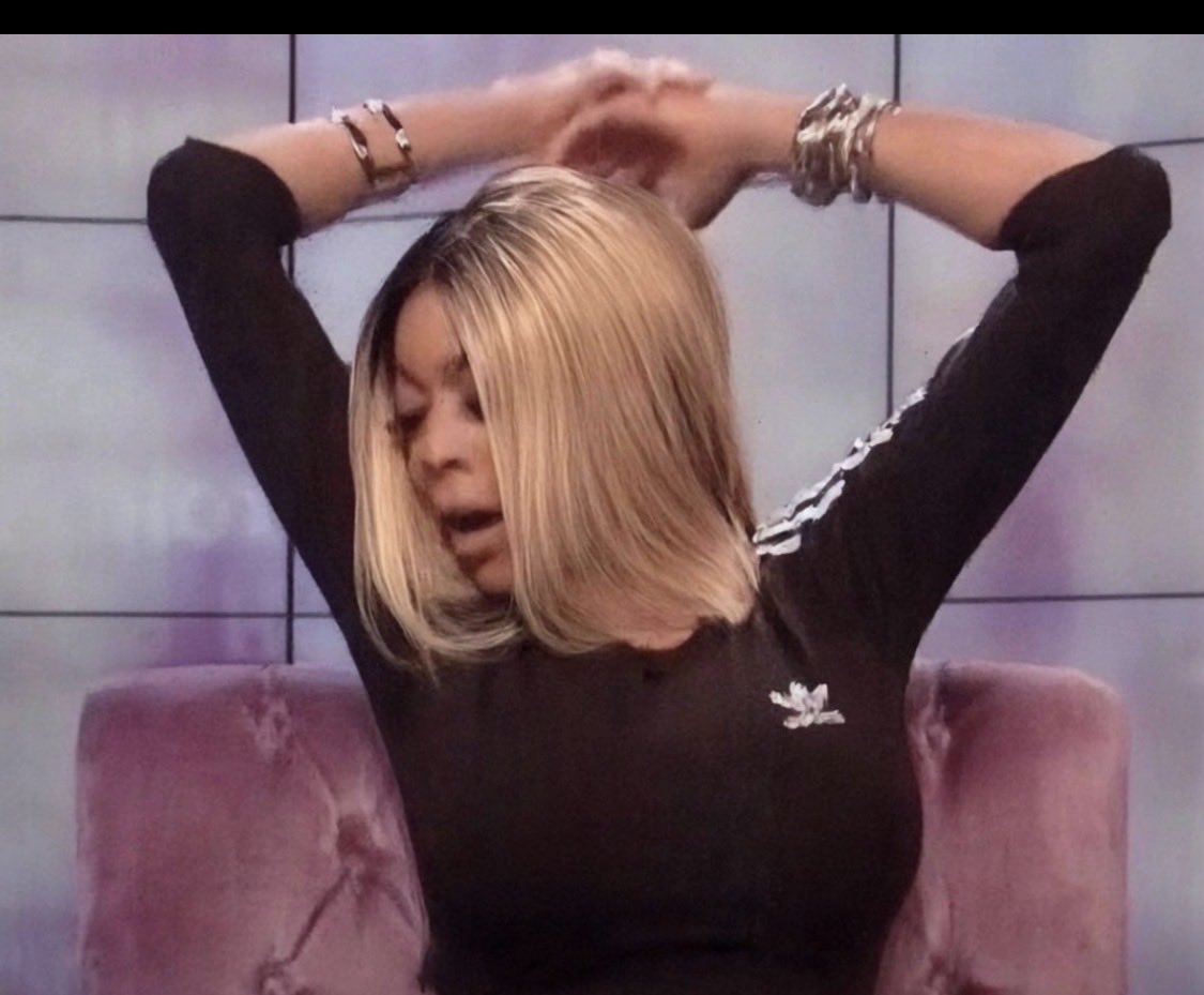 A double Aunt Andre tweet media