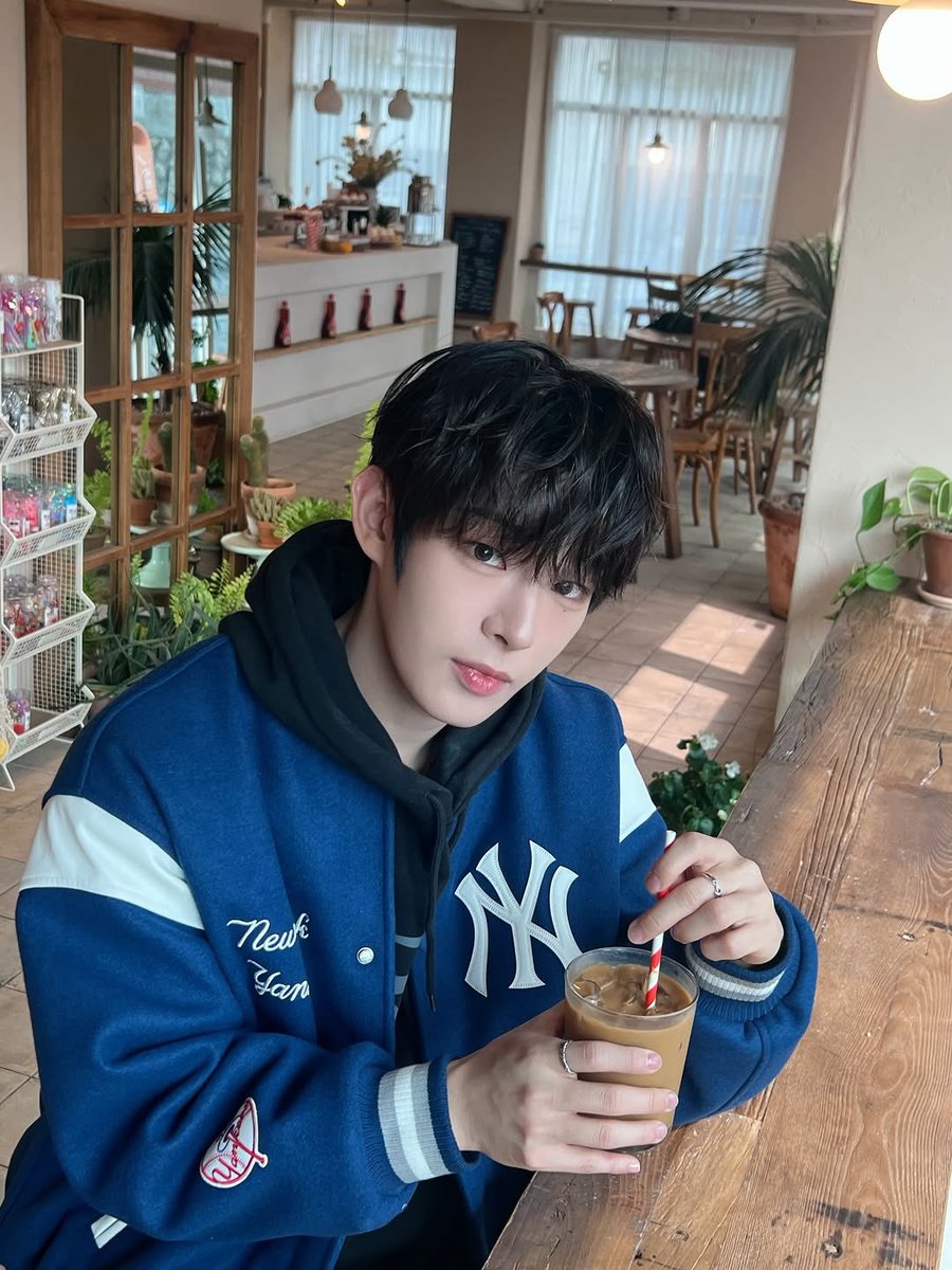 pau 𐙚 tweet media