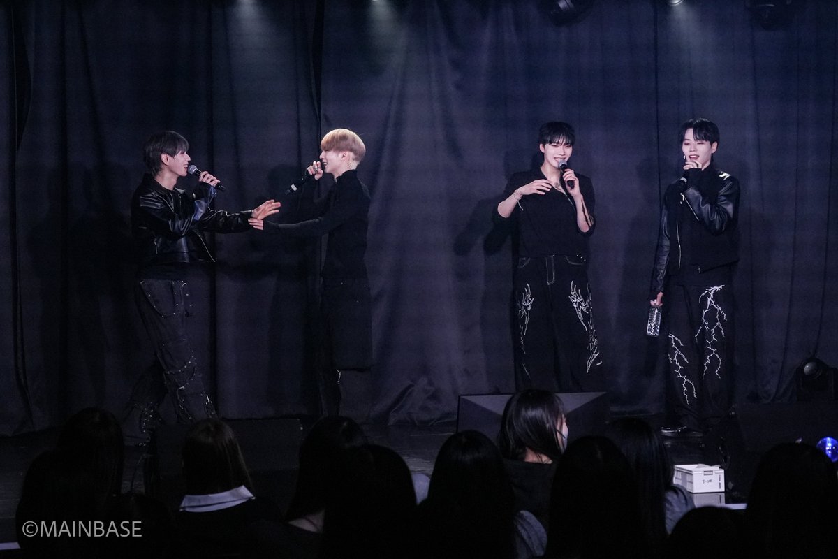 asian_hana's tweet image. D-ONE JAPAN LIVE -PHASE : SPRING- 開幕！ 
強い絆で魅せた、激アツ感動の初日ショーケース✨

asian-hana2023.com/diary/222066

@DONE_OFFICIALJP
#DONE #D_ONE #ディーワン